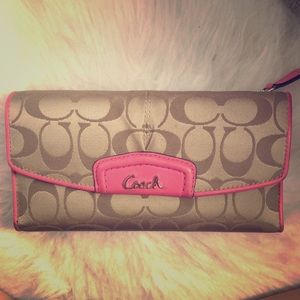 Coach wallet